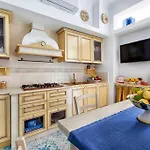 Konukevi Alpa 4*